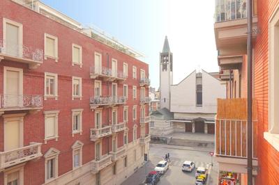 Metro Rivoli - Deluxe apartment with Balcony - GrandMaison