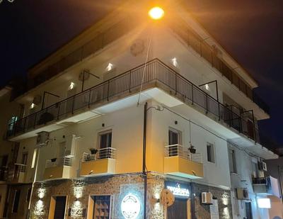 Galliano 51. In vacanza con stile.