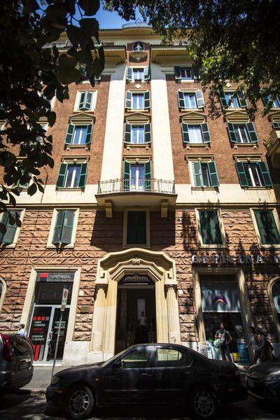 Sweet Life Guesthouse Hospety Group