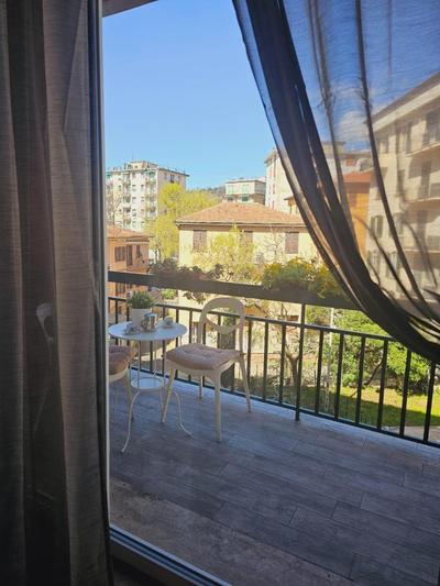 Queen Chic Apartment 2