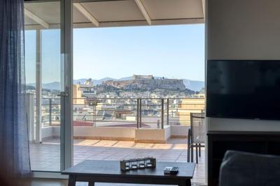 AMAZING ACROPOLIS VIEW, SUNNY APT, STEP TO THE METRO!