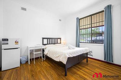 MetaWise Parramatta Cozy Room with Furniture WIFI photo 5