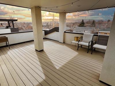 Modern Luxury Home I Sleeps 8 I 10min to Downtown