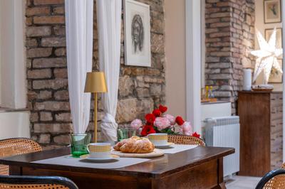 Chic Retreat