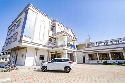 FabHotel Prime SM Resort