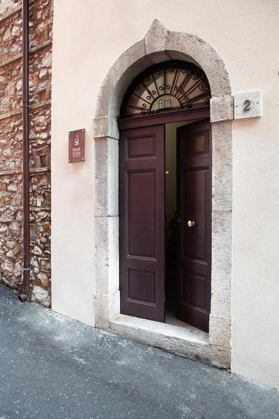 Maia Flora Taormina Apartments