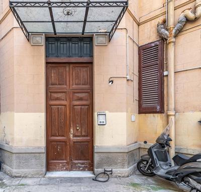 GuestHost - Near Palermo's Historic Heart - Apt with Courtyard