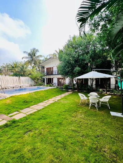 BOHO BY THE BEACH Resort