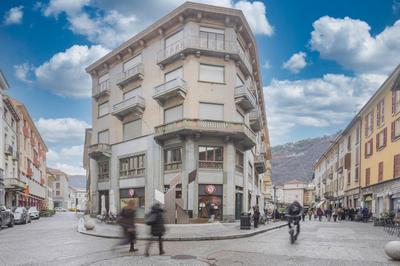 Garibaldi's Balcony by Rent All Como