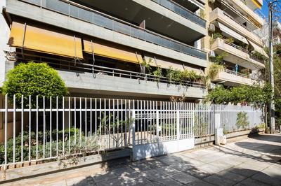 Santorini 2-Bedroom Apartment in Nea Smyrni