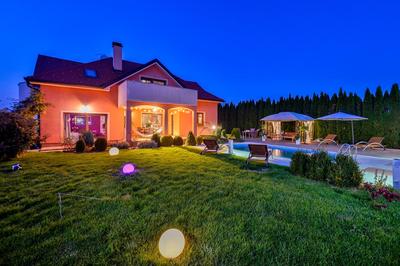Privatni apartman u vili ,privatni bazen, privatni wellness - jacuzzi, finska sauna