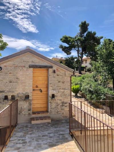 Casa Colonica Sulla Prima Collina