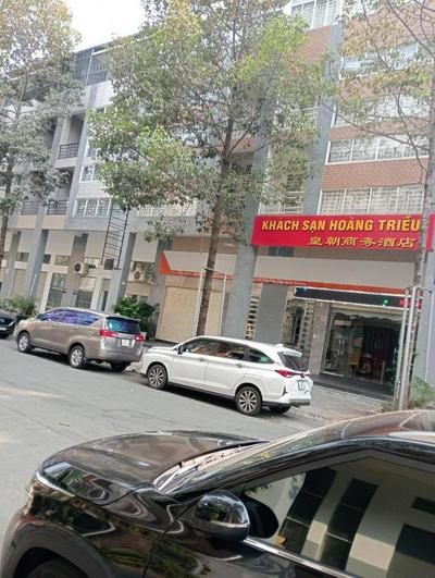 KHÁCH SẠN HOÀNG TRIỀU