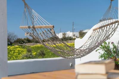 Dome suite,hot tub,sea view in Firostefani!