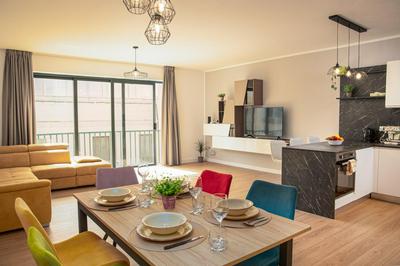 Tigne, Sliema Apartment - Central 3 bedrooms x families