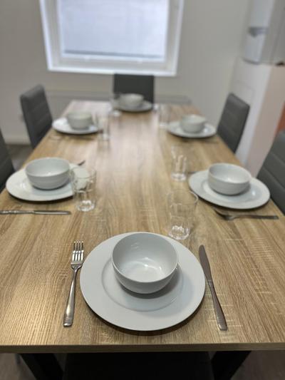 Newly Decorated 5-Bed Hackney Townhouse
