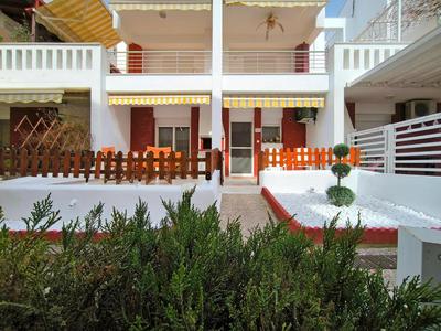Simos Summer House in Fanari