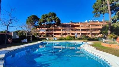 Pinogolf Elviria Marbella with free parking, wifi, pool and large terrace
