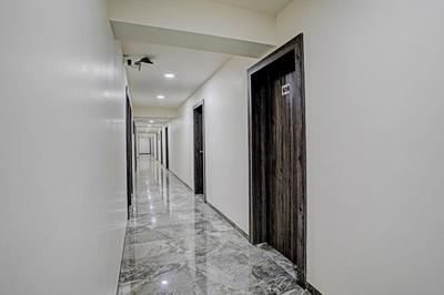 Hotel O Bharti - Inn