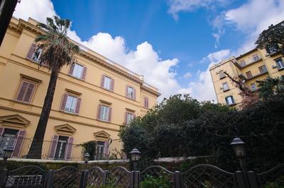 Pink Star Napoli Luxury Apartment