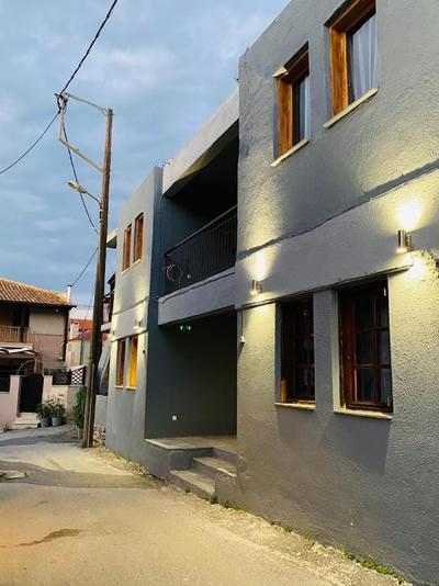 Alexandros Apartments