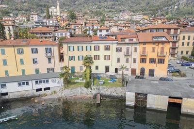 Cozy Nest on the lake by Rent All Como