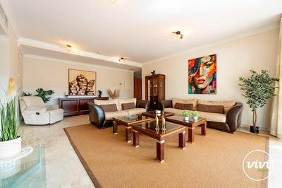 ViVi Homes - Casa Duque Pool, Terrace & Golf