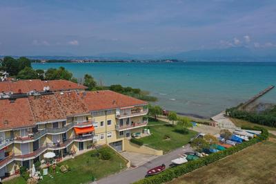 MGH Family Stay - Costa DOro Superior Apartment