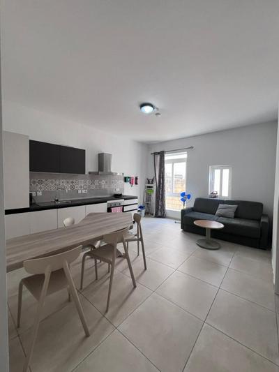 Sunshine Court Apartment No 1