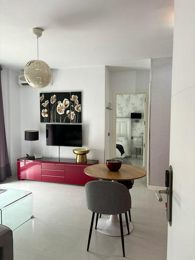 Apartamentos Abril