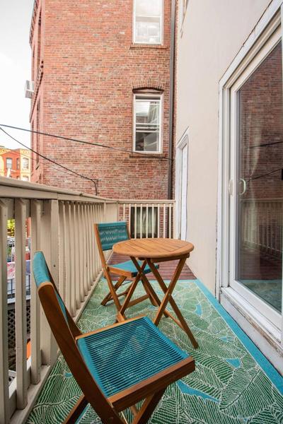Cozy 1 bed, 1 bath in Brookline Village