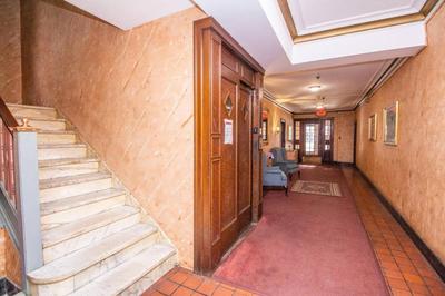 Sun-filled Unit, Elevator, Pool, Boston College