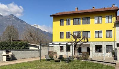 A due passi dal lago