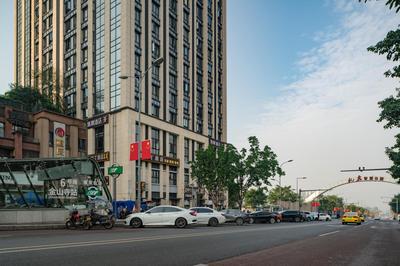 Wuyu Hotel, Smart Park & Happy Valley Jinshansi Metro