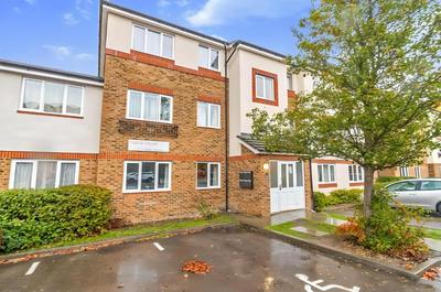 Entire 2 Bedroom Luxury Apartment with Free Parking