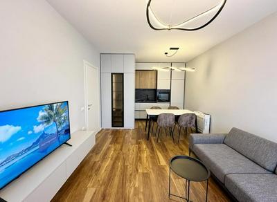 New Bazaar, Grand Apartment