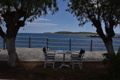 Seannamon Apartment with sea view by 8essentially