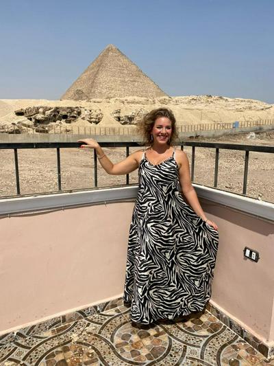 Grenshawy pyramids inn