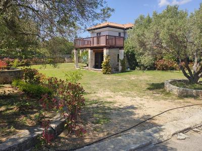 AF HOUSE&POOl