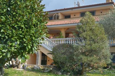 Entire apartment in villa with parking