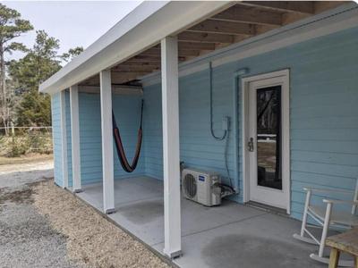 Cozy studio with movie theater, beach 5 min away