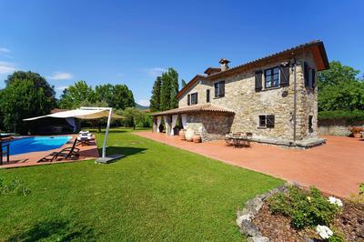 Villa Lavanda 10P Pool near Cinque Terre by VILLASRETREATS