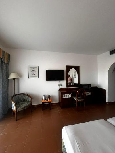 luisa dominal coral bey