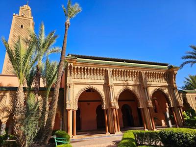 Riad yazuinaa