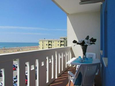 Stunning sea view apartment