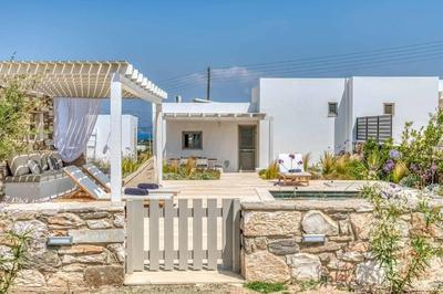 Villamar - Private villa with pool in Naoussa