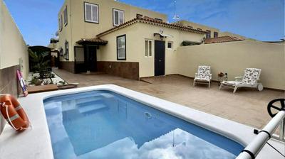 Lovely Villa Magnolia with pool, BBQ and WiFi in Tenerife South