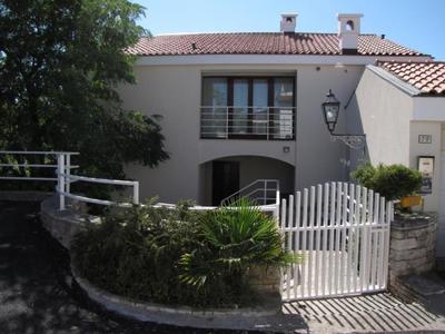 Ferienwohnung in Banjole mit Whirlpool und Garten