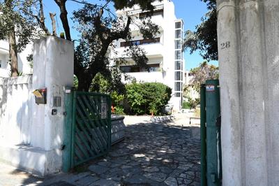 DUCA DEGLI ABRUZZI Modern House LUXURY RELAX - VICINO AEROPORTO - CHECK IN H24