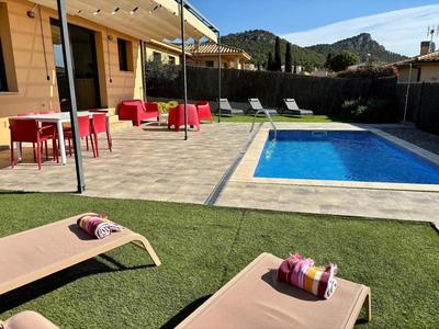 Lichtdurchflutete Ferienvilla Mit Pool